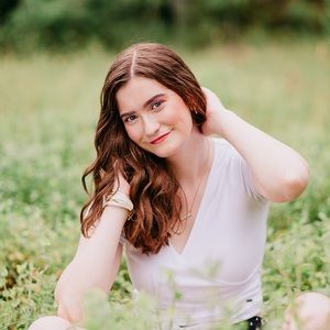 Meet your Posher, Lena